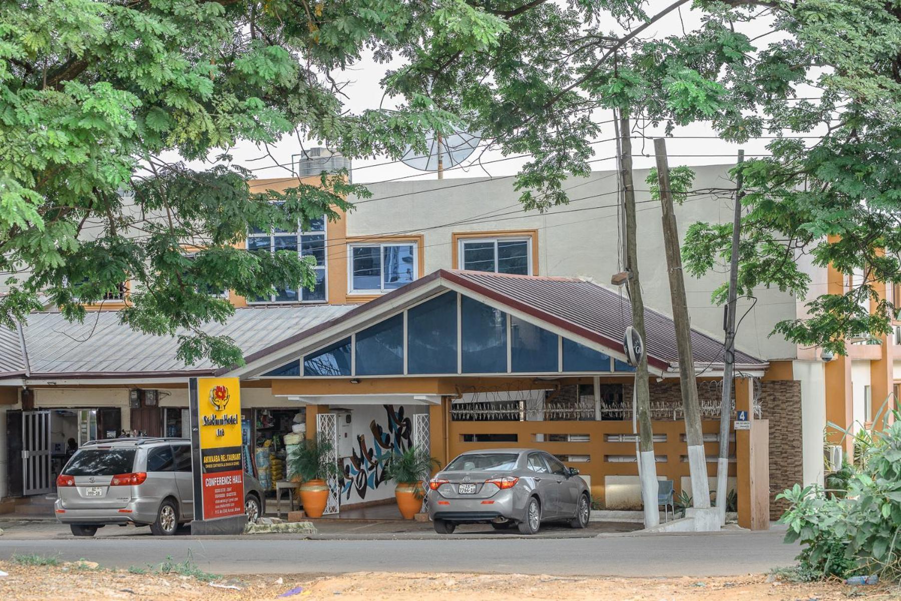 Stadium Hotel Kumasi Dış mekan fotoğraf